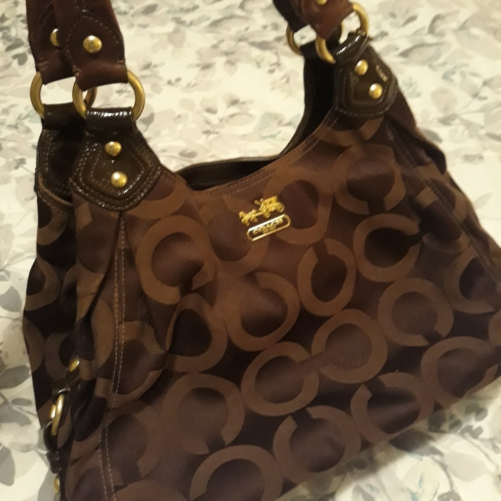 Authentic Coach Madison 14305
